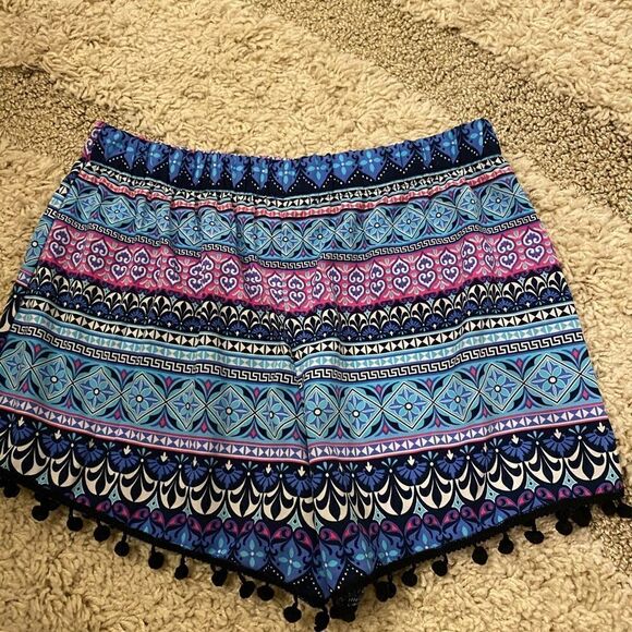 Women’s printed shorts  - Picture 1 of 3